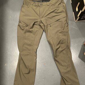 KUIU Kutana Hybrid Pants, Men's 36, Barely Worn